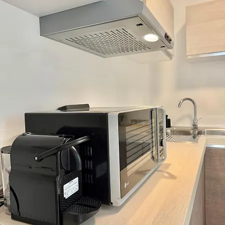 Apartment La Maison Chic Airport